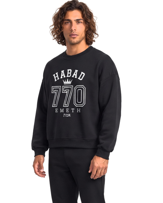 Sweat Col Rond Boxy Habad 770 mannequin 4K