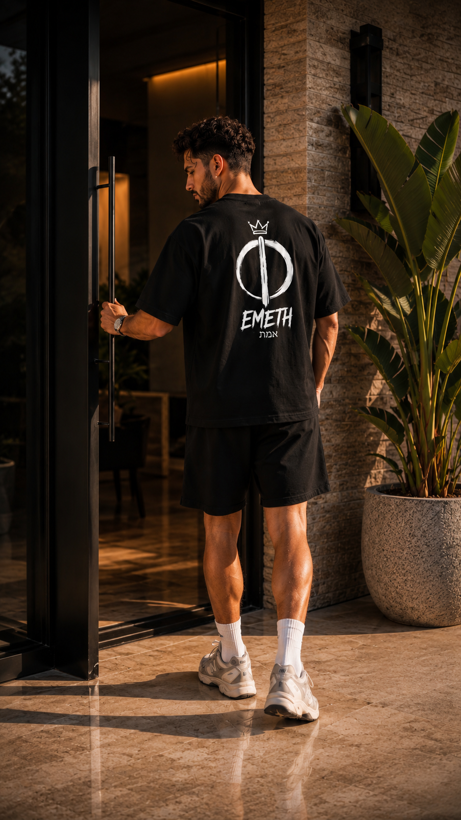 T-shirt Signature EMETH™ – Édition Graffiti | 240 GSM