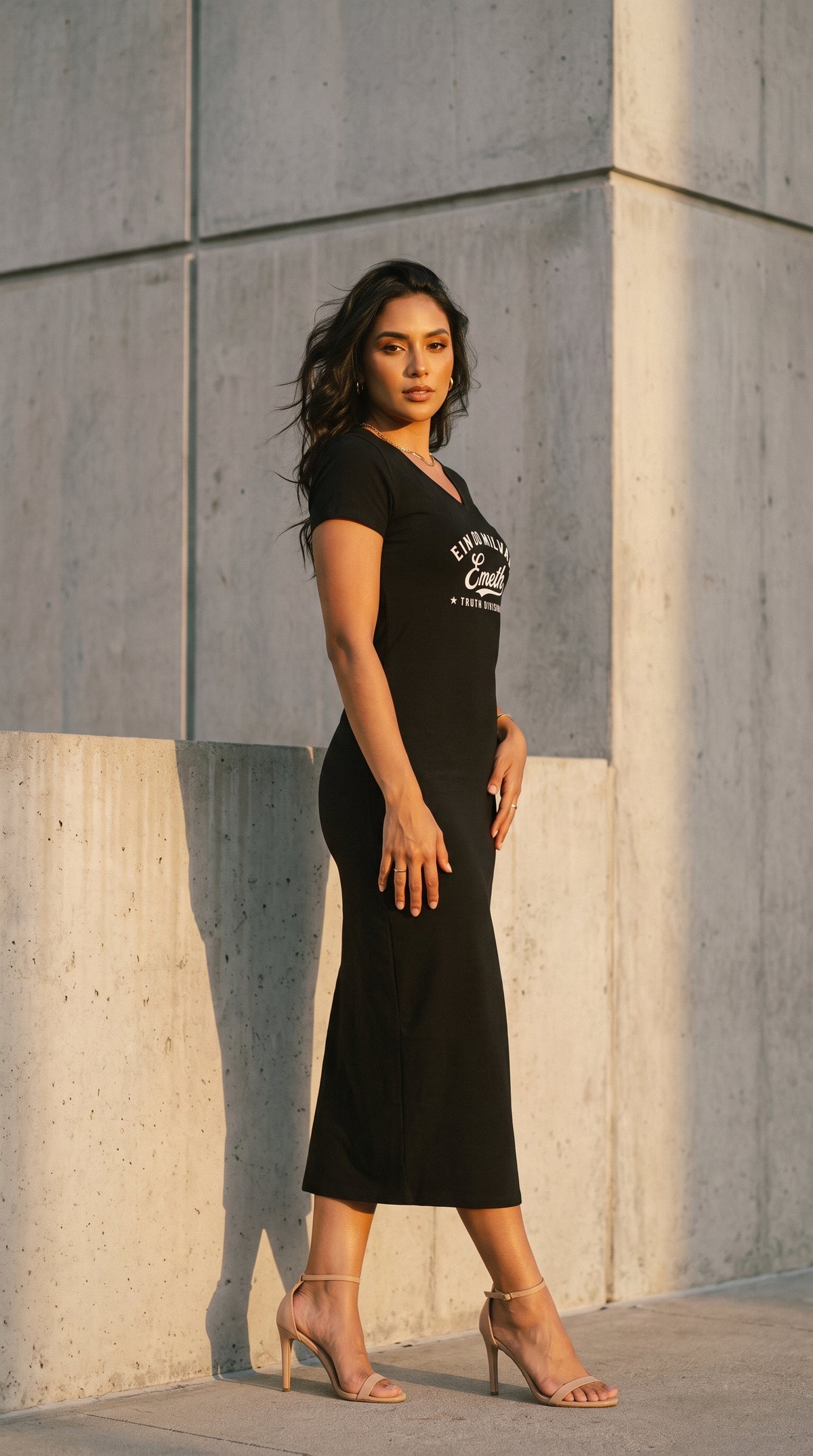 EMETH Ein Od Milvado | Robe Longue Col V